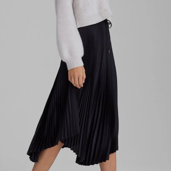 Club Monaco Pleated Scoop Hem Skirt XS - Picture 3 of 5